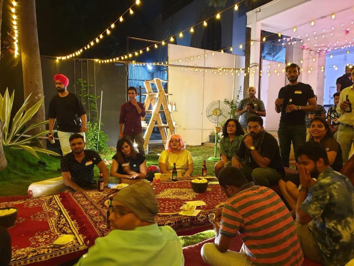 Хостел Urban Nomads Pune Riverside Colive Cowork Экстерьер фото