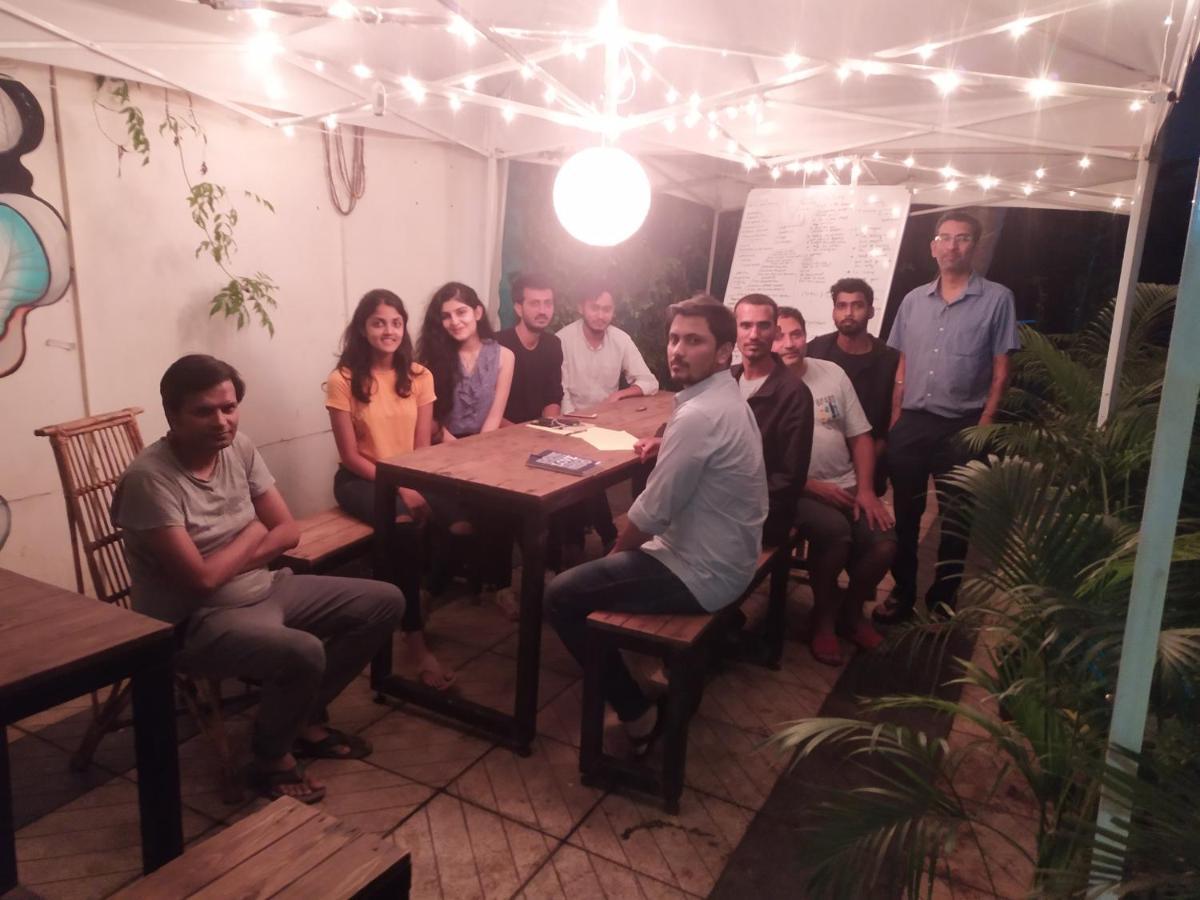 Хостел Urban Nomads Pune Riverside Colive Cowork Экстерьер фото