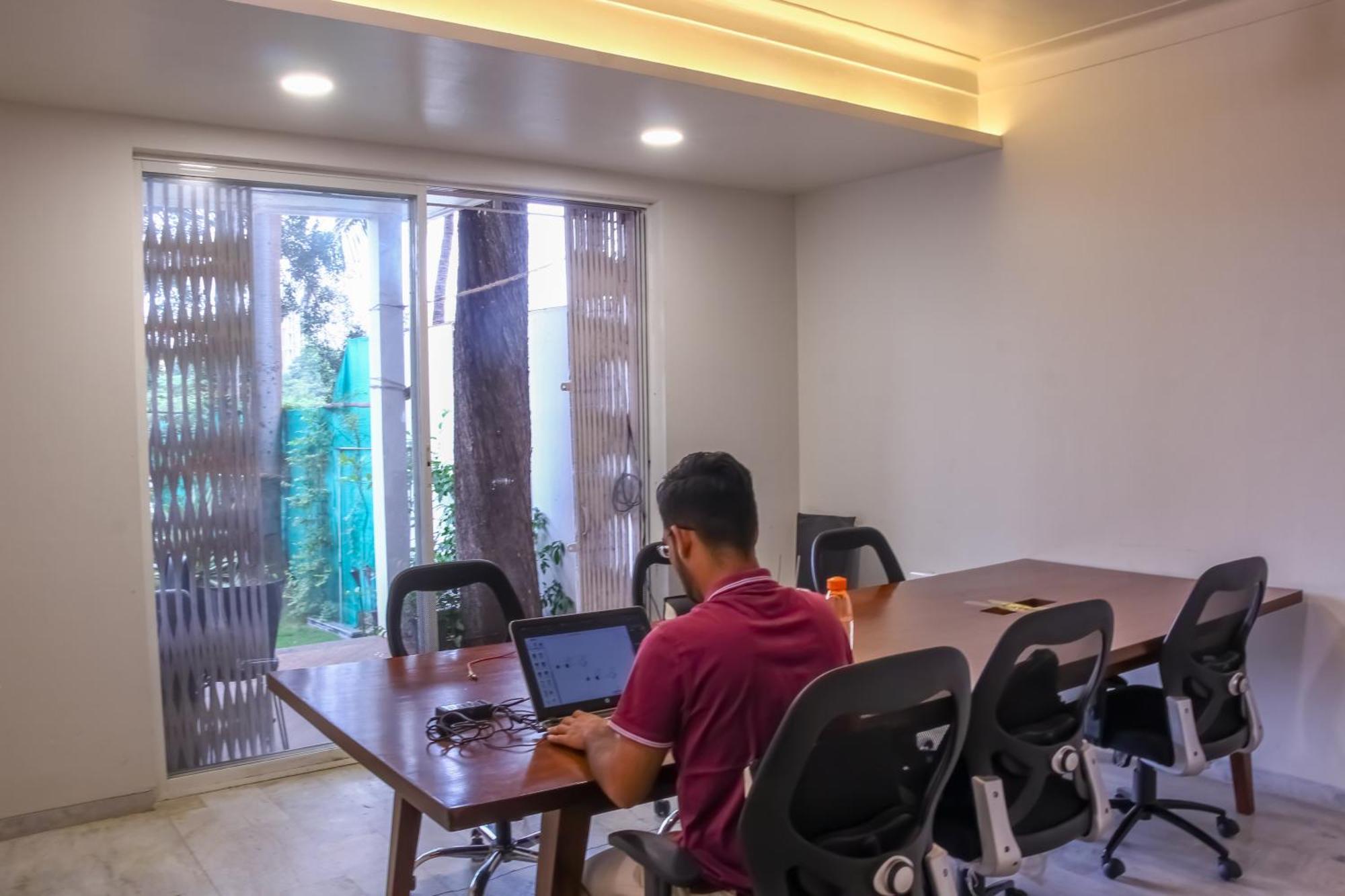 Хостел Urban Nomads Pune Riverside Colive Cowork Экстерьер фото