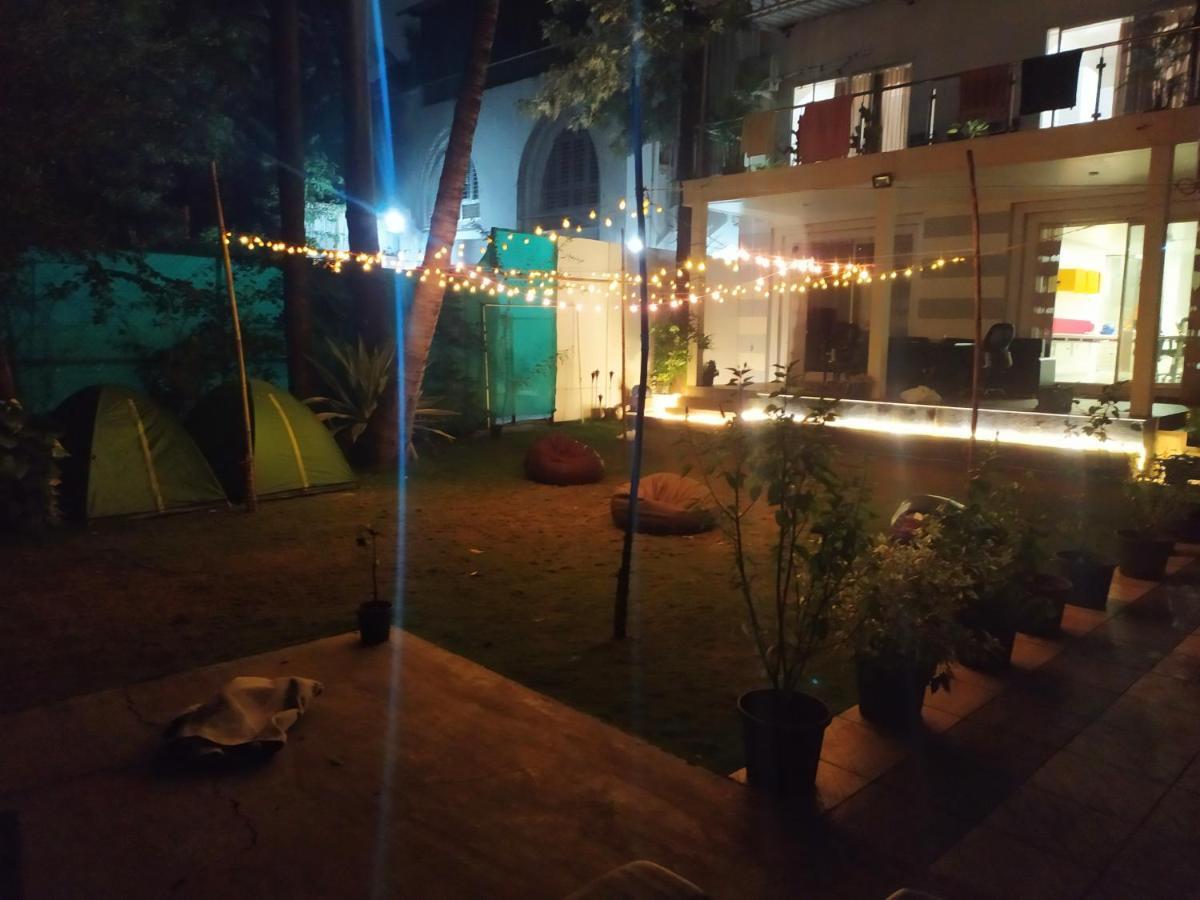 Хостел Urban Nomads Pune Riverside Colive Cowork Экстерьер фото